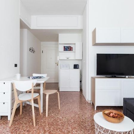 Italianway - Zara 63 Apartamento Milão Exterior foto